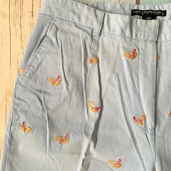 Larry Levine cropped pants with embroidered roosters - Picture 2 of 10